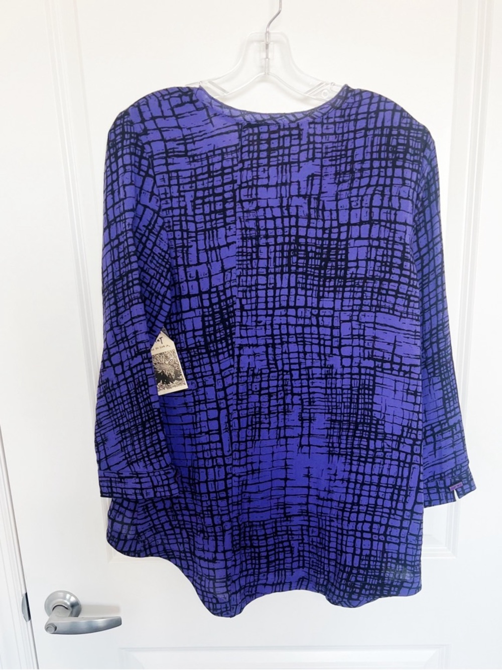Small NWT Habitat Purple Print Top - Picture 2 of 4